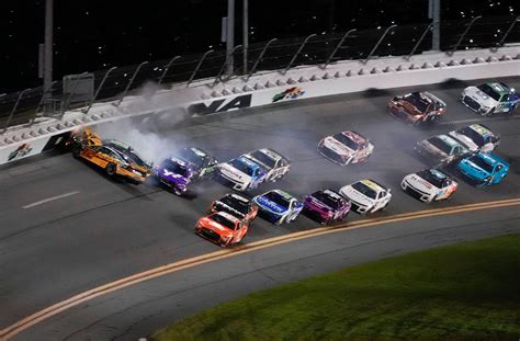 Ryan Preece, Ryan Blaney crashes at Daytona showcase NASCAR safety