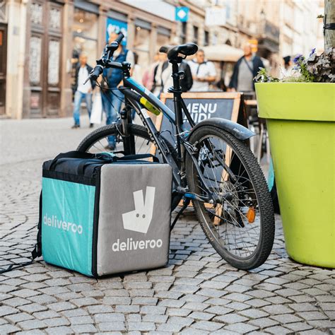 Concerns Arise as Convicted Deliveroo Rider Found Still Making