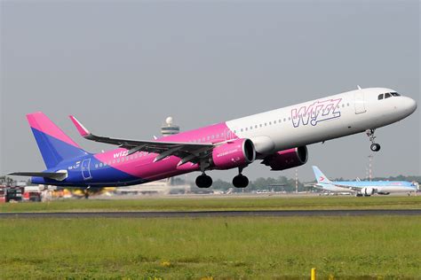 HA LZF Airbus A321 271NX Wizz Air MXP Gabriele Fontana Tuscan