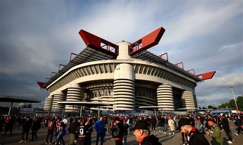 Milan Juve San Siro Sold Out E Super Incasso Met Stadio Sotto I