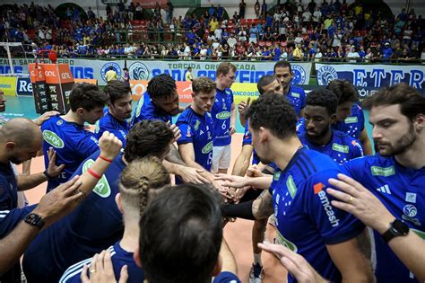 Sada Cruzeiro é superado no tie break e se despede da Superliga Meu