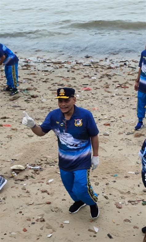 Jelang Harhubnas Ksop Tanjung Balai Karimun Bersih Pantai Dan