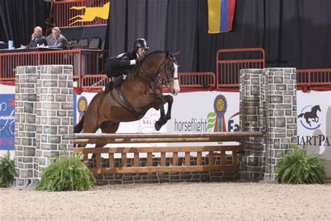 GLORIOSO RIDES ASIDE TO LADIES HUNTER SIDESADDLE CHAMPIONSHIP AT THE ...