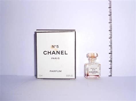 Pin by Lisa Howard on Chanel no 5 | Chanel no 5, Perfume bottles, Perfume