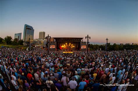 Allianz amphitheater richmond va announces a sold out country festival 33