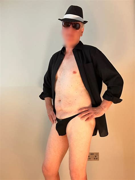 Black Outfit Peeled Off Nude Pics XHamster