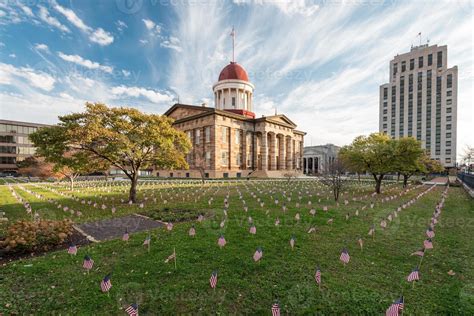 Illinois Old State Capitol 13598538 Stock Photo at Vecteezy