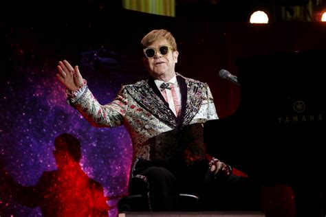 Elton John Announces Three Year Farewell Tour