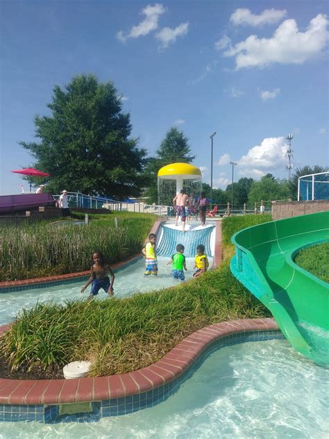 splashdown waterpark  wandering