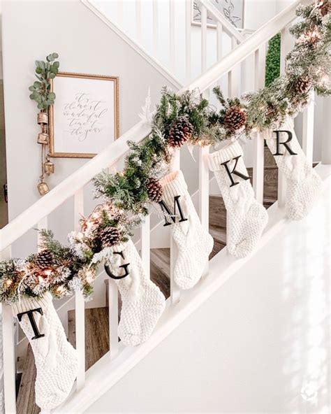 Farmhouse Christmas Decor Inspiration