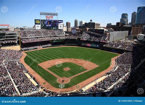 target field minnesota twins editorial image image  twins