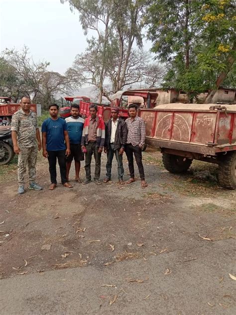 Police Seized Five Tractors Illegally Transporting Sand Handed Over To