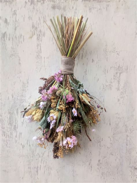 9 Beautiful Dried Flower Arrangements For Walls – BESTHOMISH