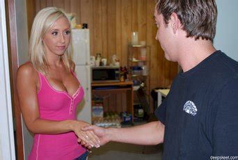 Blonde Chick Jessica Lynn Gets Her Big Boobs Jizzed 15 Photos