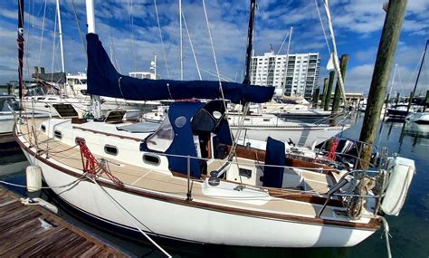 33 Cape Dory 33 For Sale Cruisers Edelweiss Curtis Stokes Yacht