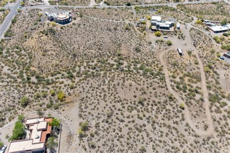 Captivating 4.86-acre Suburban Ranch Parcel with Stunning Arizona