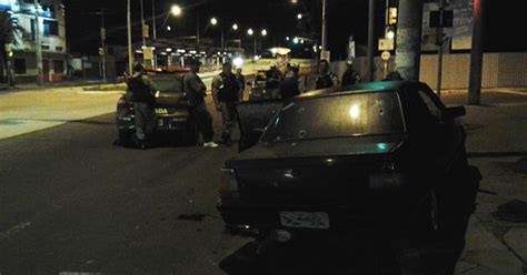 G1 Assaltantes São Baleados Durante Perseguição Policial Em Porto Alegre Notícias Em Rio