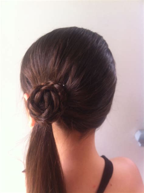 Rose Ponytail | Rapunzel's Mother