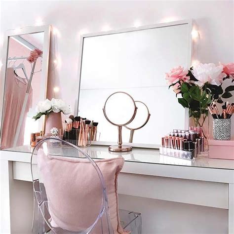 Soft Pink And White Makeup Vanity Table Vanity Set Up Pink Vanity