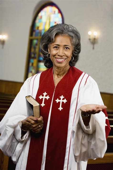 NEW SURVEY REVEALS AMERICANS OKAY WITH FEMALE PASTORS