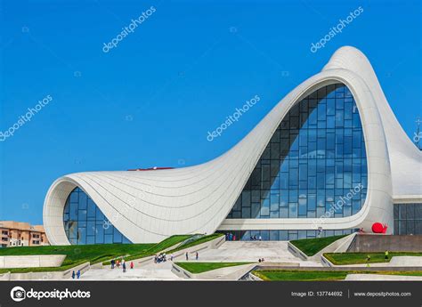 Museu Do Centro Heydar Aliyev Em Baku Azerbaij O Fotografia De Stock