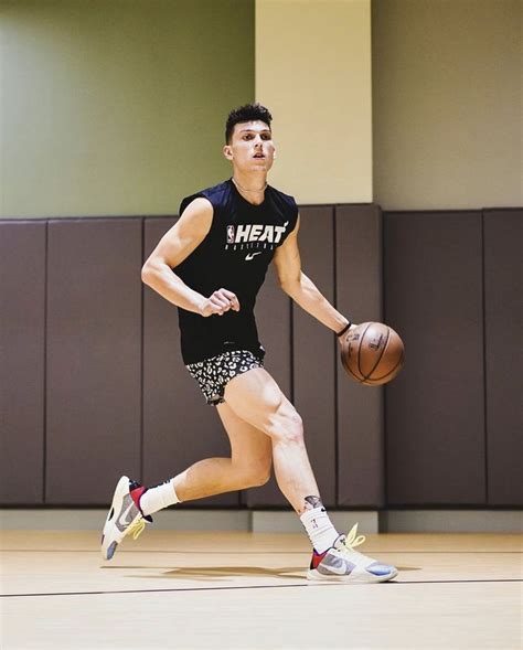 Tyler Herro Basketball Clothes Basketball Players Athletic Men