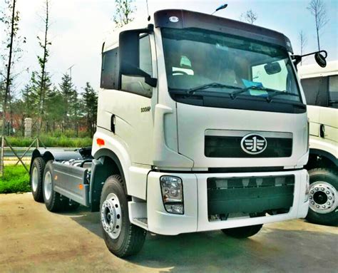 China Faw Tractor Head Heavy Duty Truck 380hp Tractor Truck China