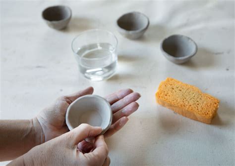 DIY: Easy Ceramic Votive Holders for a Festive Table - Remodelista