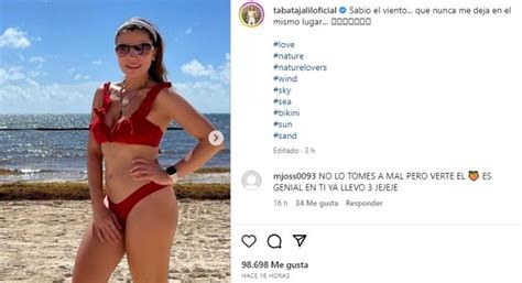 T Bata Jalil Deslumbra En La Playa Con Un Bikini Rojo Que Atrapa Miradas