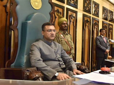 Akbaruddin Owaisi as pro-tem Speaker hints at possible Congress-AIMIM reconciliation