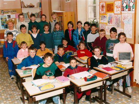 Photo De Classe Cm De Ecole Primaire Greville Hague