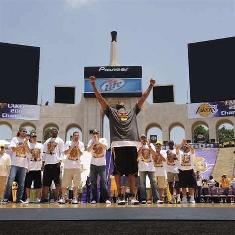 Which NBA champion had your favorite parade celebration in recent ...