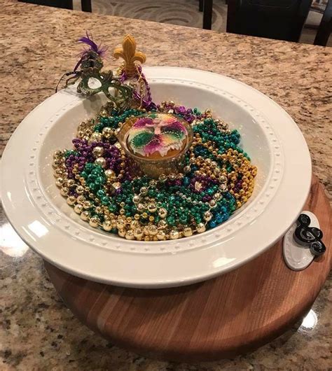 Pin By Kelly Cordova On Nora Fleming Nora Fleming Sprinkles Mardi Gras