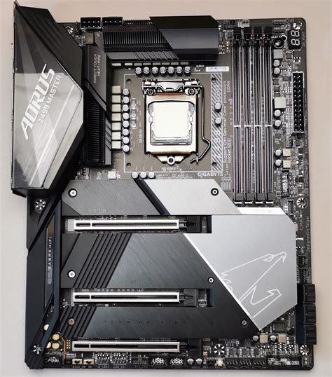 Visual Inspection Gigabyte Z Aorus Master Motherboard Review