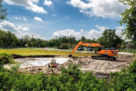 Crews Work To Fix Lakeland Sinkhole Off Scott Lake Property Owner