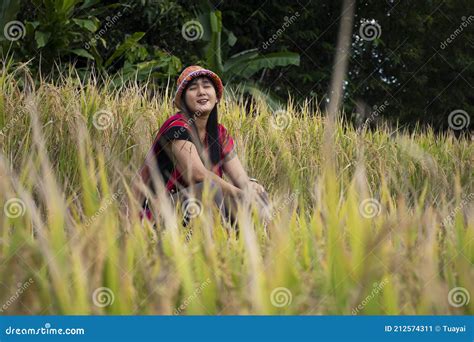 Viajeros Mujeres Tailandesas Personas Viajar Visitar Descansar