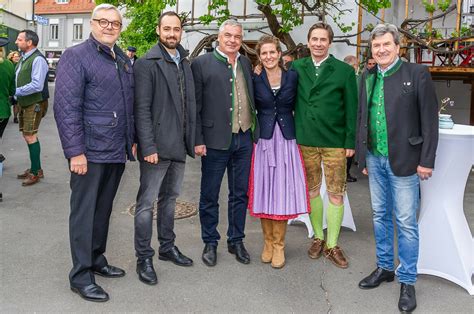 Franz Graf Meran Gelungene Überraschung zum 60 Geburtstag