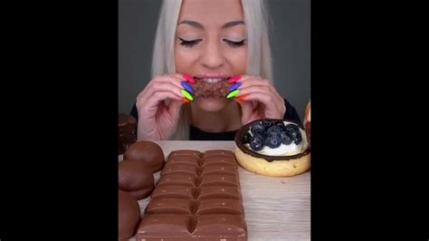 Asmr Eating Chocolate Ice Cream Candy Bars Milka Donut Cake 초콜릿