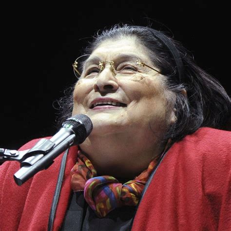 Mercedes Sosa La Voz De La Tierra Y La Esperanza De Los M S