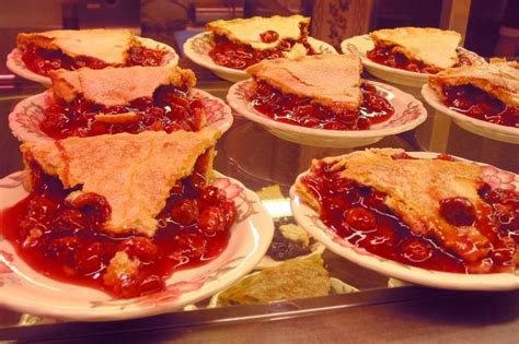 Gray Brothers Cafeteria | Roadfood