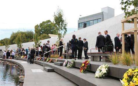 Memorial for Canterbury quake victims unveiled | Radio New Zealand News