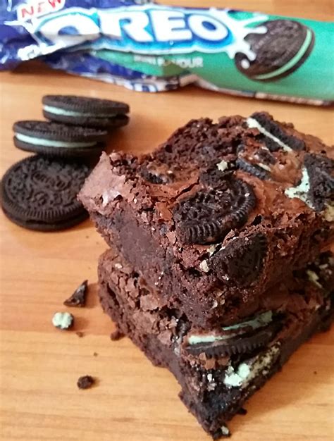 Mint Oreo Brownies - Something Sweet Something Savoury