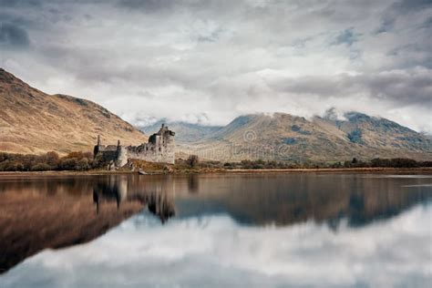 Kilchurn Castle on Loch Awe in Scotland Stock Image - Image of ...