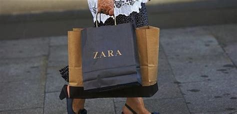 Inditex Va A Cobrar Por Sus Bolsas De Papel En Las Tiendas