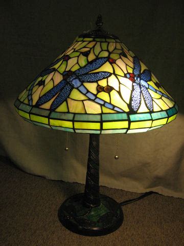 Tiffany Style Stained Glass Dragonfly Lamp