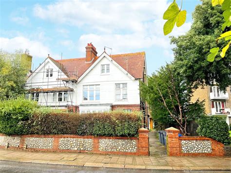 2 Bed Flat For Sale In Wykeham Road Worthing West Sussex Bn11 Zoopla