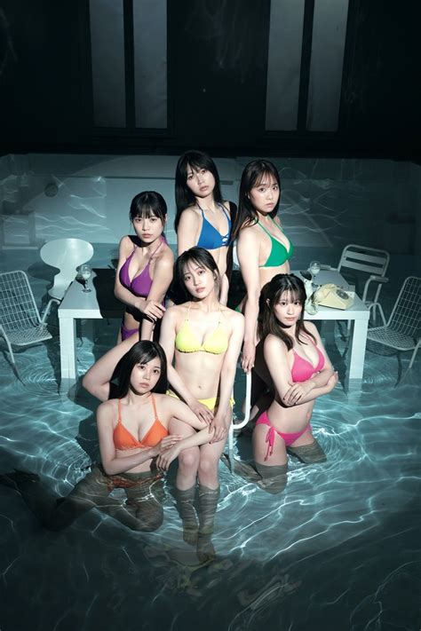 川上千尋・上西怜らがネオンカラーの水着姿 Nmb48『blt』夏ビキニジャック マイナビニュース