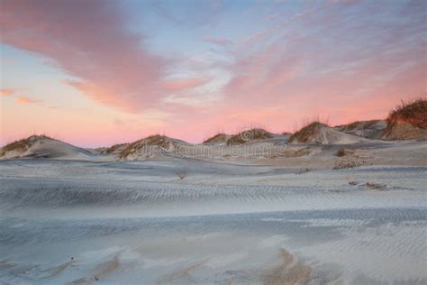 El Paisaje De Las Dunas Costeras Al Atardecer Pea Island Outer Banks NC