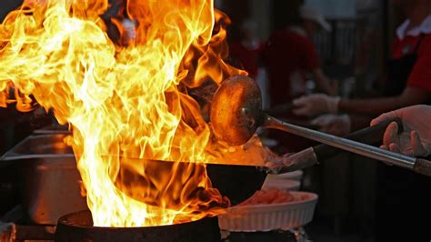 Cuidado Fogo Em Leos De Cozinha Gifel Engenharia De Inc Ndio