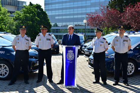 La Policía Nacional Apuesta Por La Tecnología Híbrida Eléctrica De